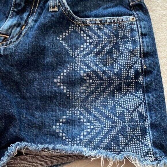 Big Star Shorts Womens 25 Blue Denim Jean Pockets Printed Western Geometric Raw - Picture 6 of 10